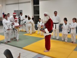 e420221217photoparcnoelnoelkarate 1595